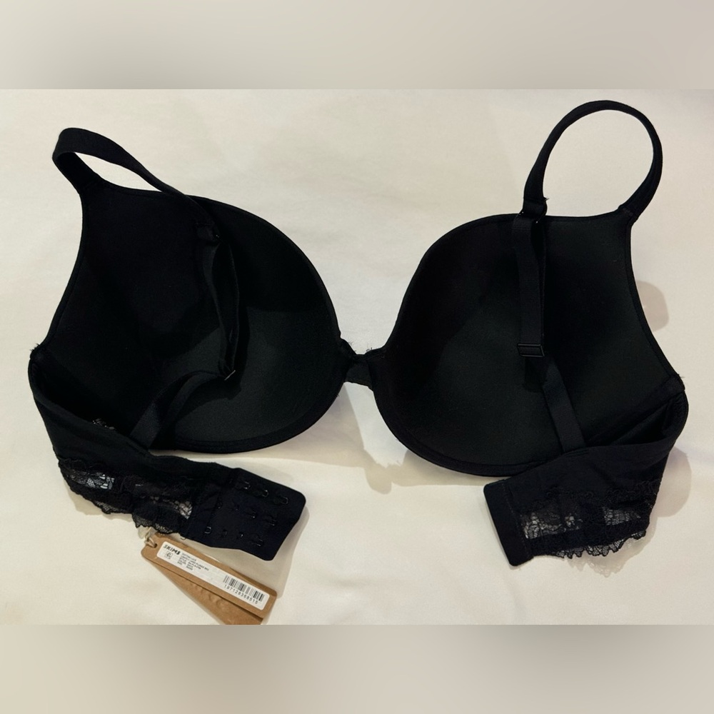 SKIMS Cotton Lace Lightly Lined Plunge Bra, Color: Onyx, Size: 36DDD - Picture 6 of 9